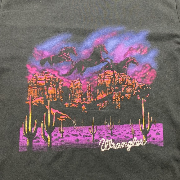 RELISTED Wrangler Desert Mustang Tee Shirt - Picture 3 of 3
